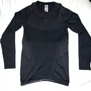 Gymshark Longsleeve Onyx Collection Rare Size Medium Preowned